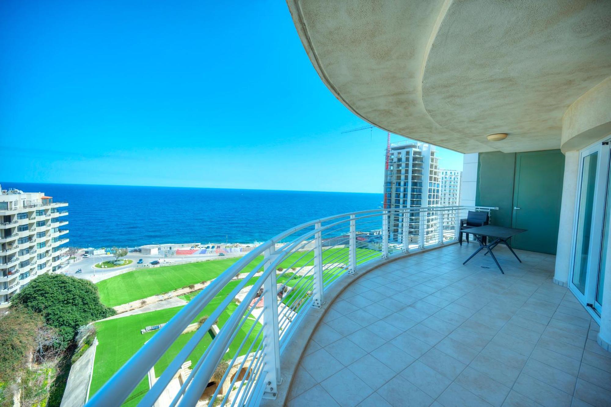 Fort Cambridge Apartments Sliema Eksteriør bilde