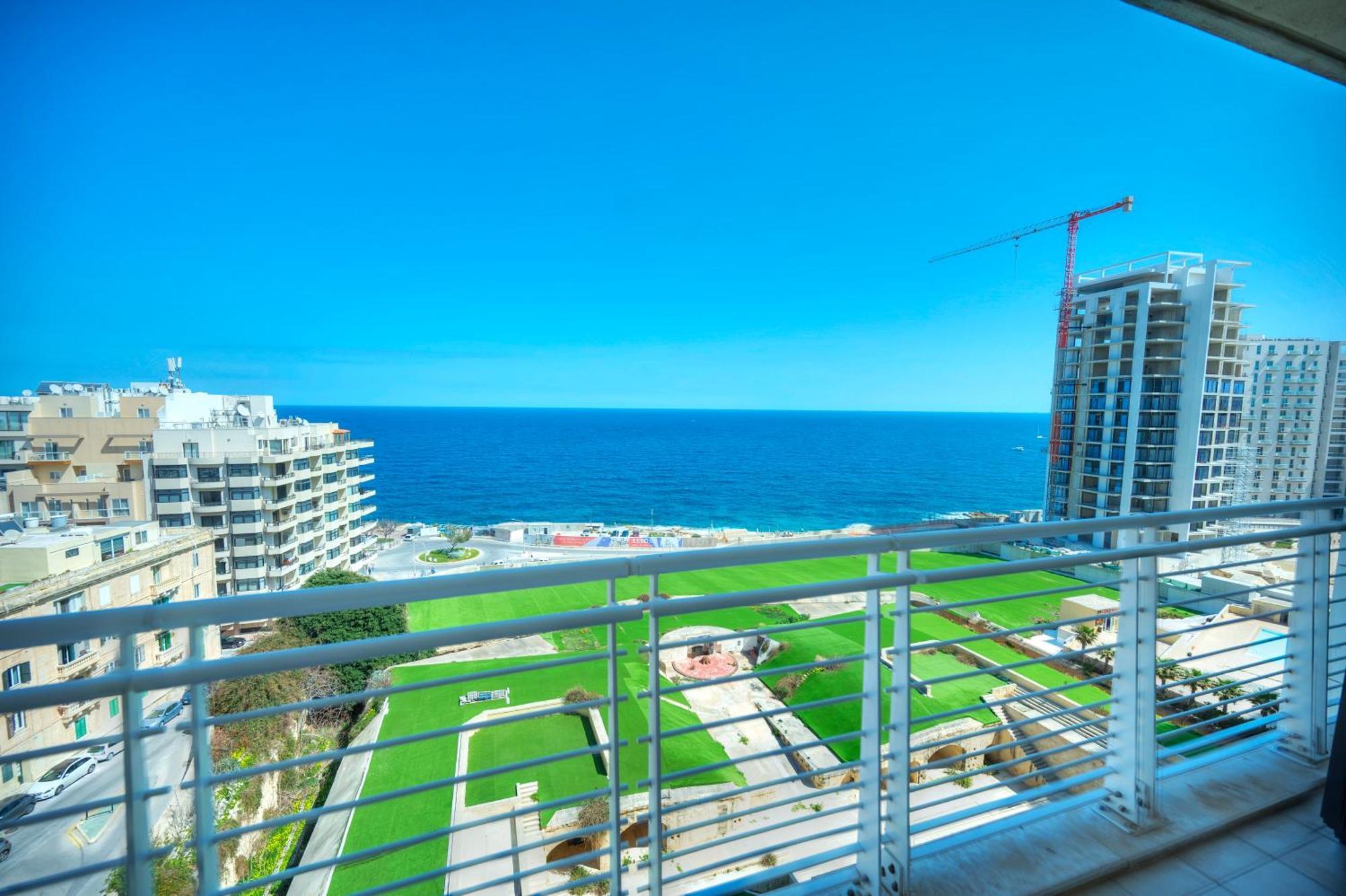 Fort Cambridge Apartments Sliema Eksteriør bilde
